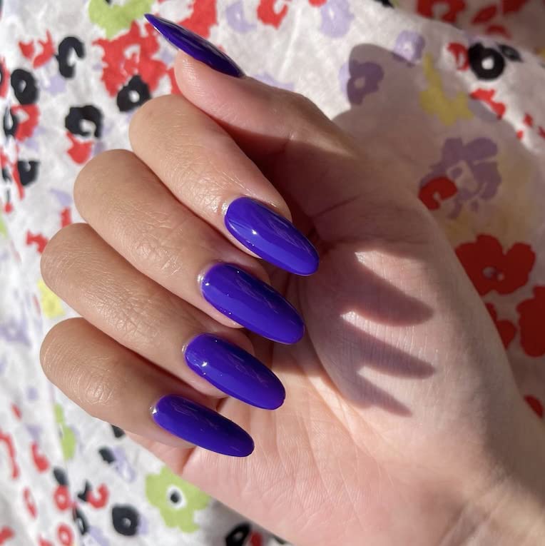 DND DC Gel Polish Set, Blue Collection, UV/LED Gel Polish and Air Dry Nail Lacquer, Matching Chip-Free Polish Duo, 019 Ultramarine, 0.5 Fl Oz